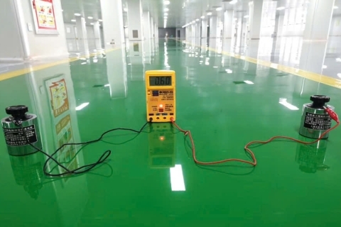 NAI PHÚC HƯỚNG DẪN KIỂM TRA CHẤT LƯỢNG SÀN EPOXY SAU THI CÔNG